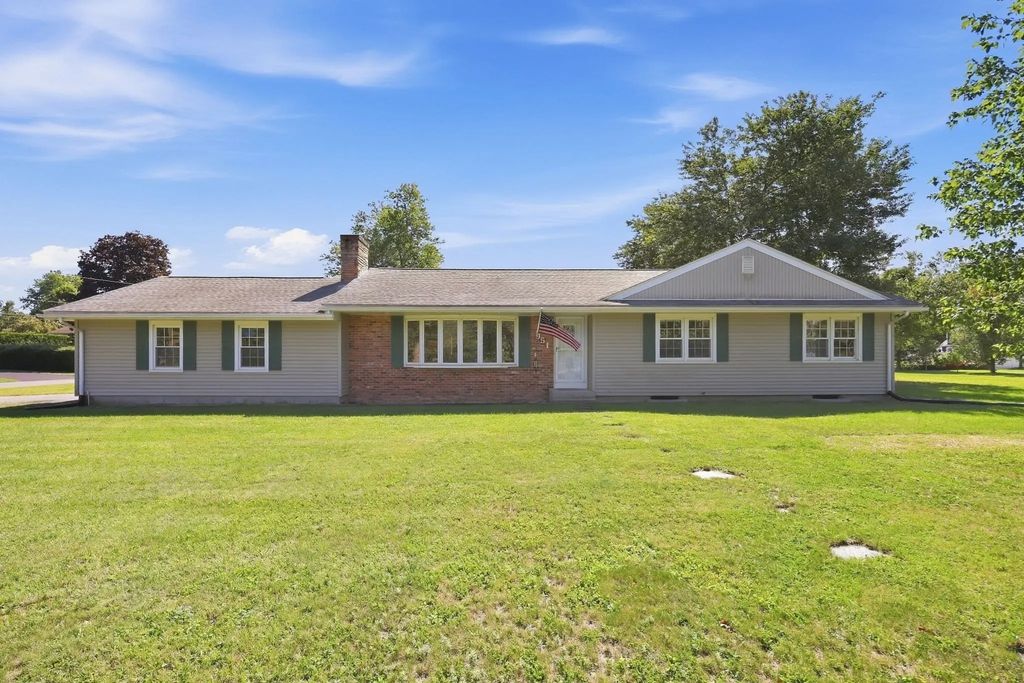 951 Tinkham Rd, Wilbraham