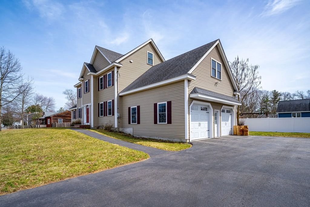 28. Woodlawn Ave, Billerica