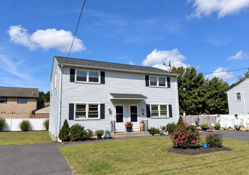 16-18 Day St, Agawam