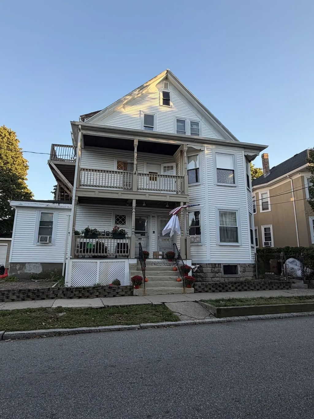 50 Leach St #2, Salem