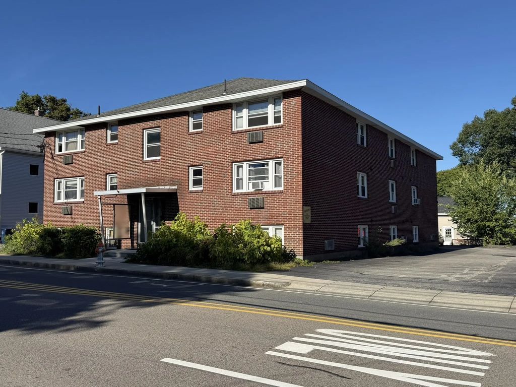 83 Pleasant, Marlborough