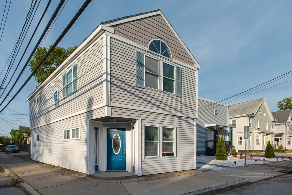 120 Arlington St, Framingham