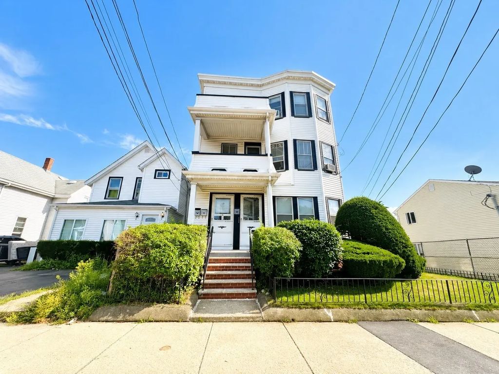 19 Bradford St #1, Everett