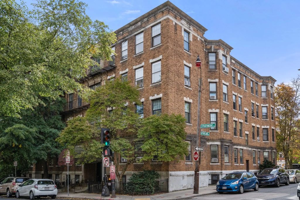 72 Strathmore #7b, Boston