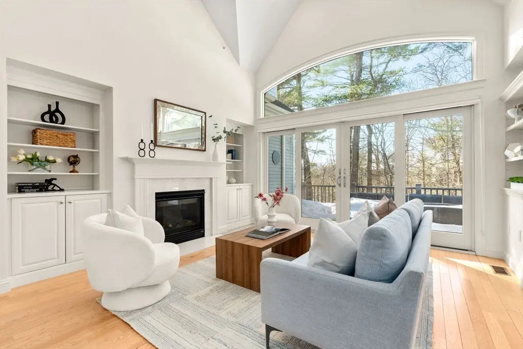 43 South Cottage Road #43, Belmont