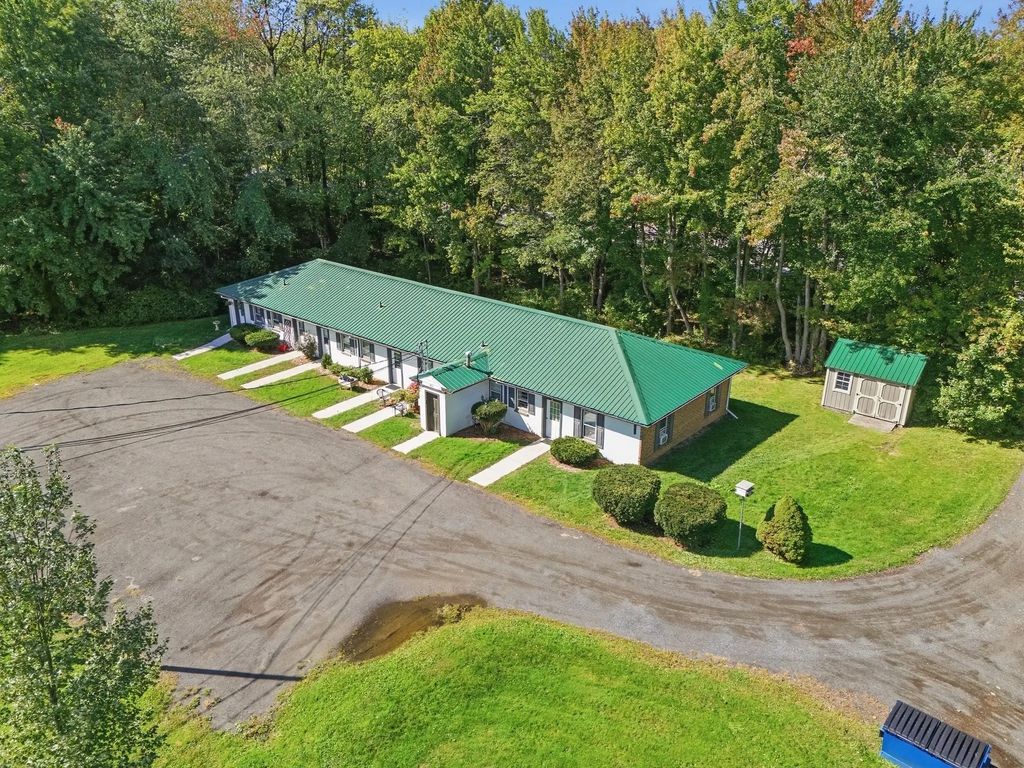 217 N Main Street, Deerfield