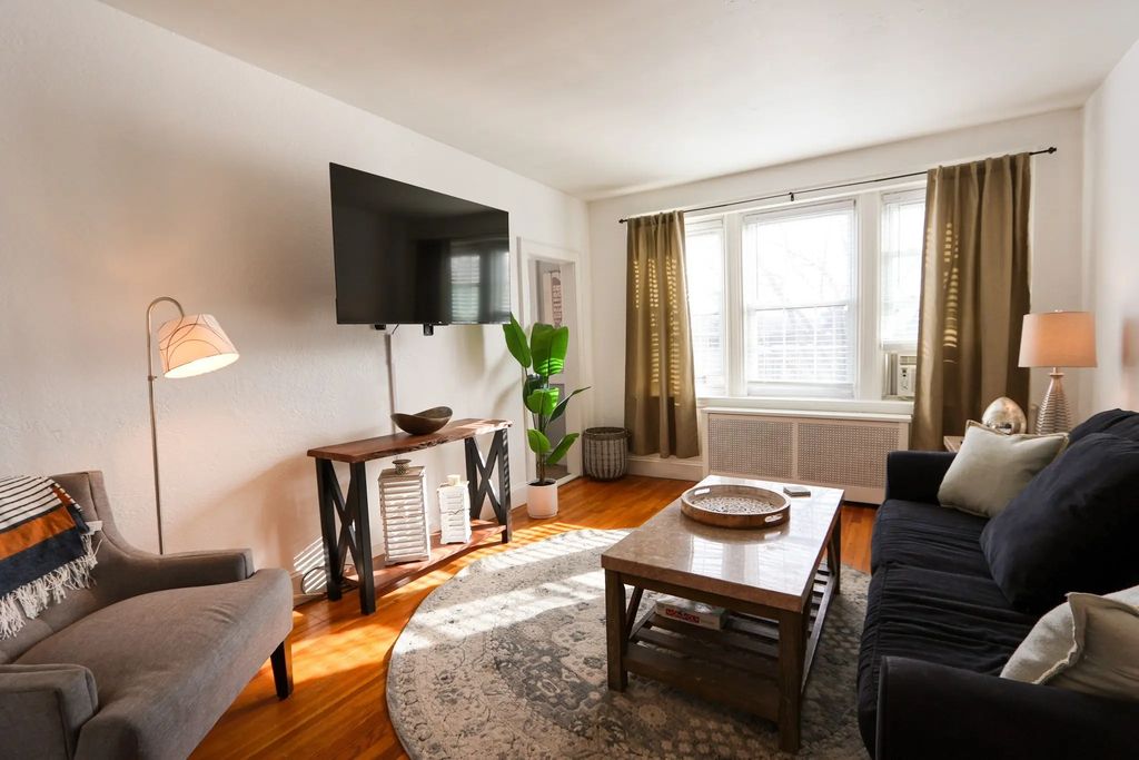 90 Kilsyth Rd #24, Boston