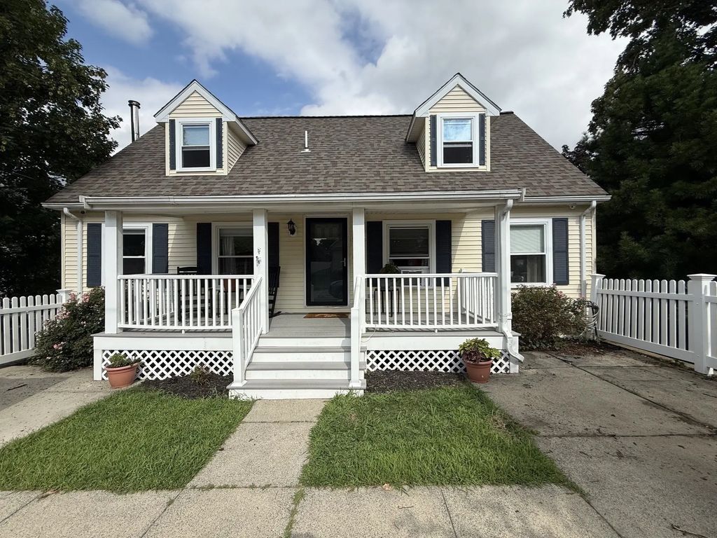 512 Prescott St, New Bedford
