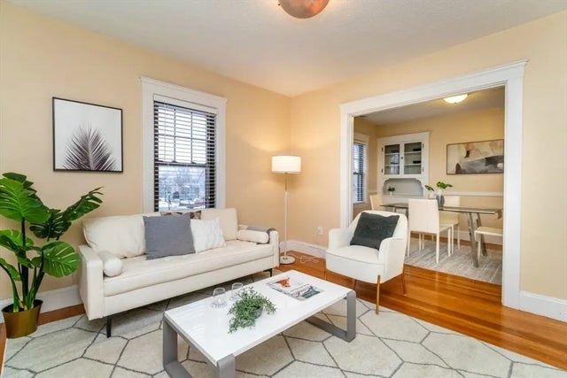 10 Washington Ave #3, Waltham