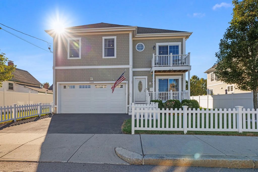 1260 Sea Street, Quincy