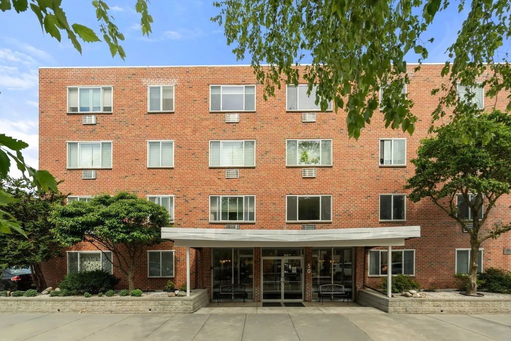 50 Green Street #401, Brookline