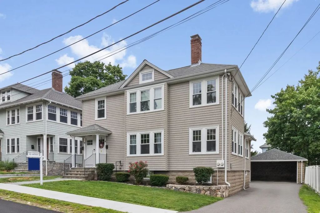 25-27 Flint Rd, Watertown