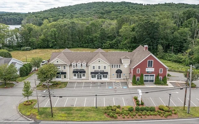 989-995 Osgood St, North Andover