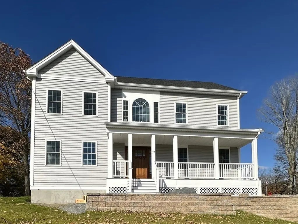 17 Mazzeo Dr, Randolph