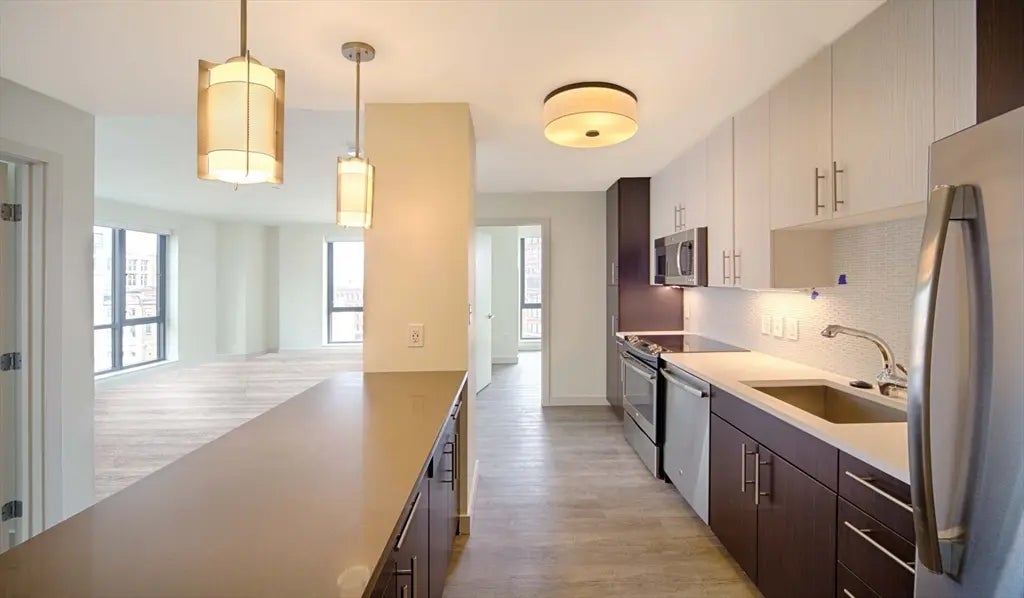 1 Canal St. #725, Boston