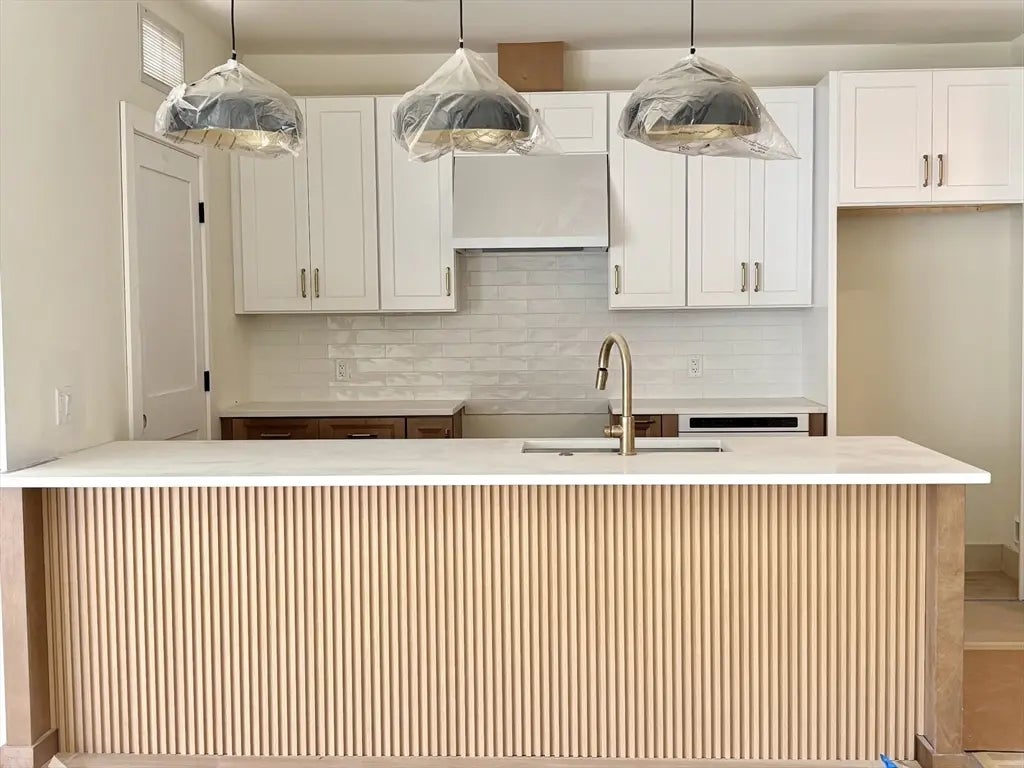 1025 Massachusetts Avenue #204, Arlington