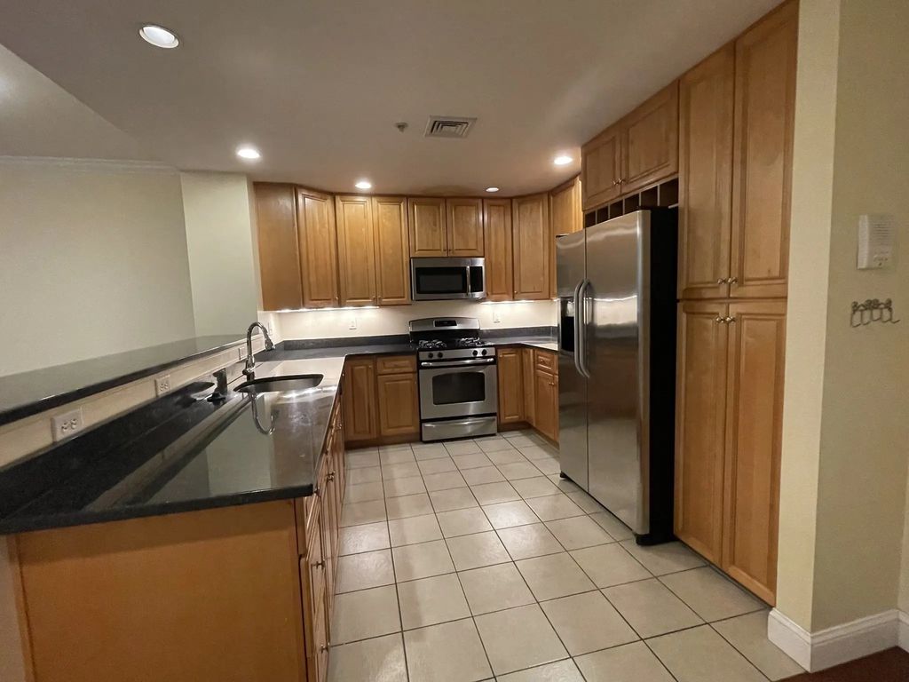 81-87 Fairmount Ave #8, Boston