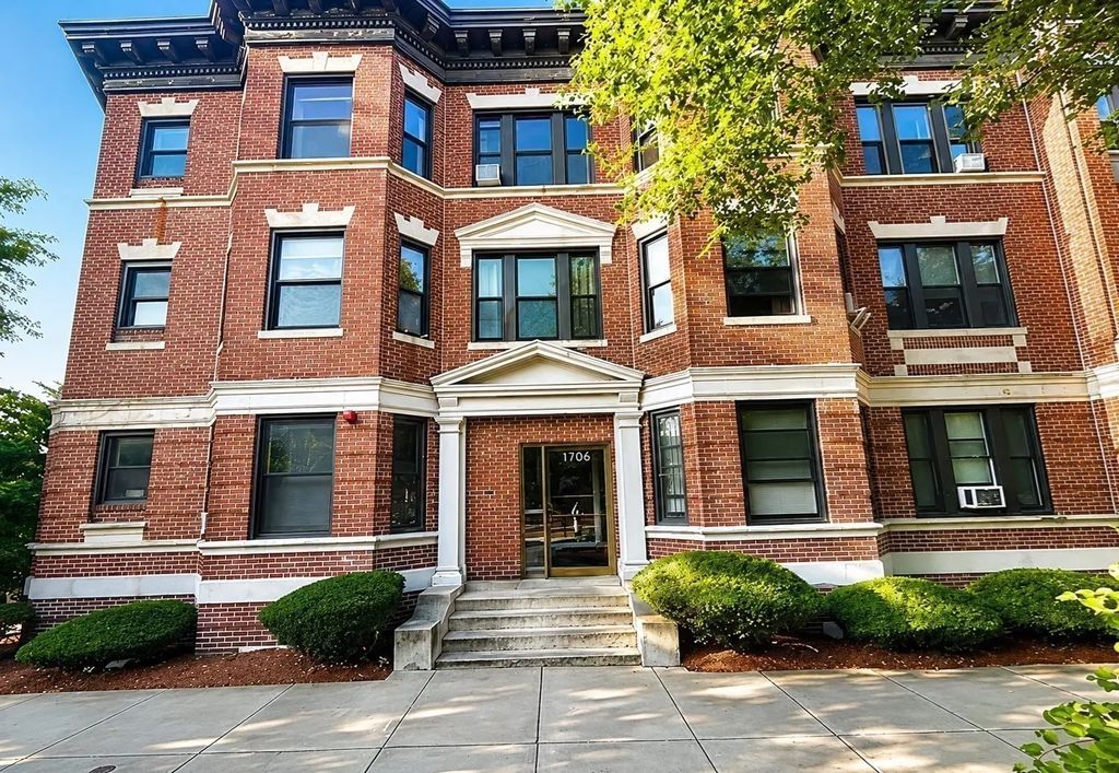 1706 Commonwealth Ave #31, Boston