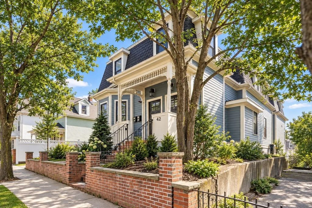42 Flint Street #2, Somerville
