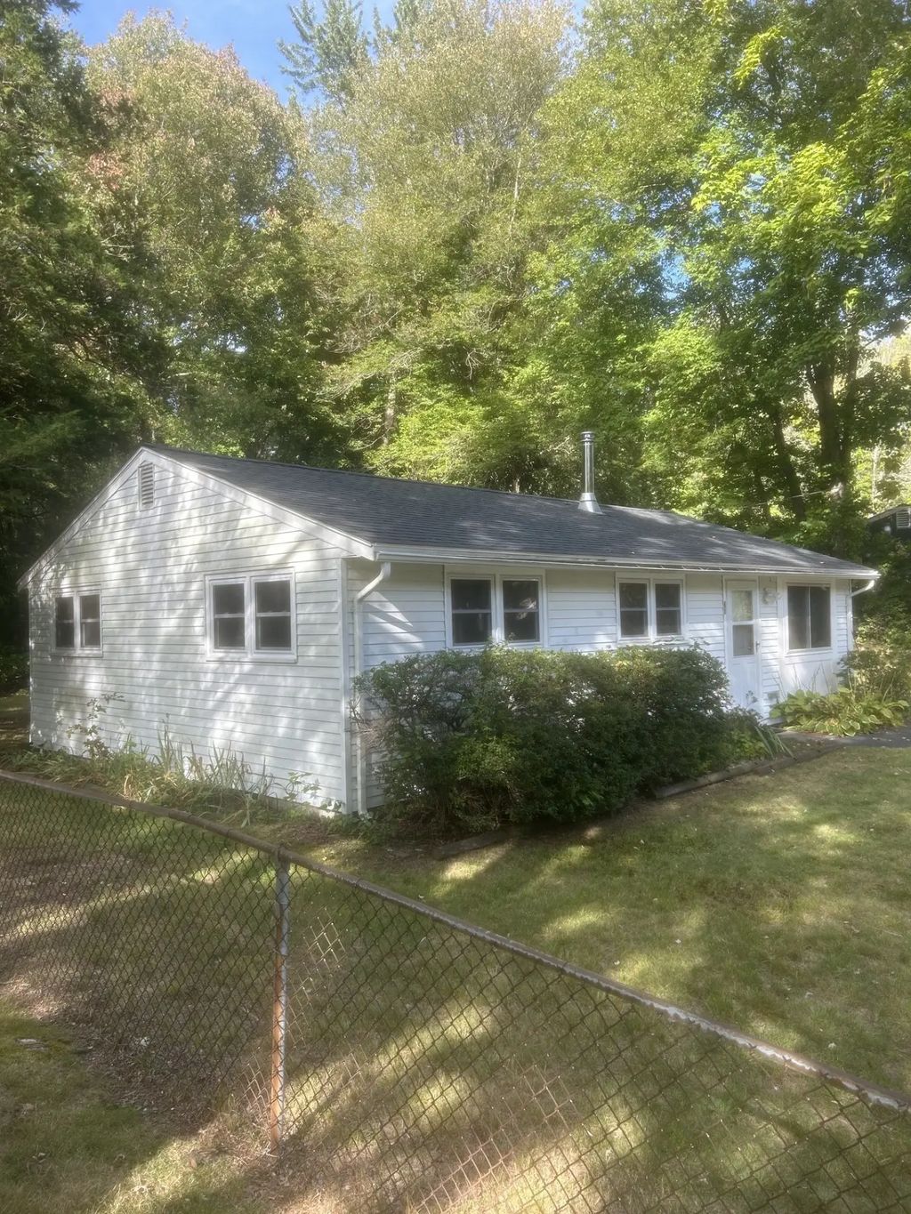 41 Potter Dr, Bellingham