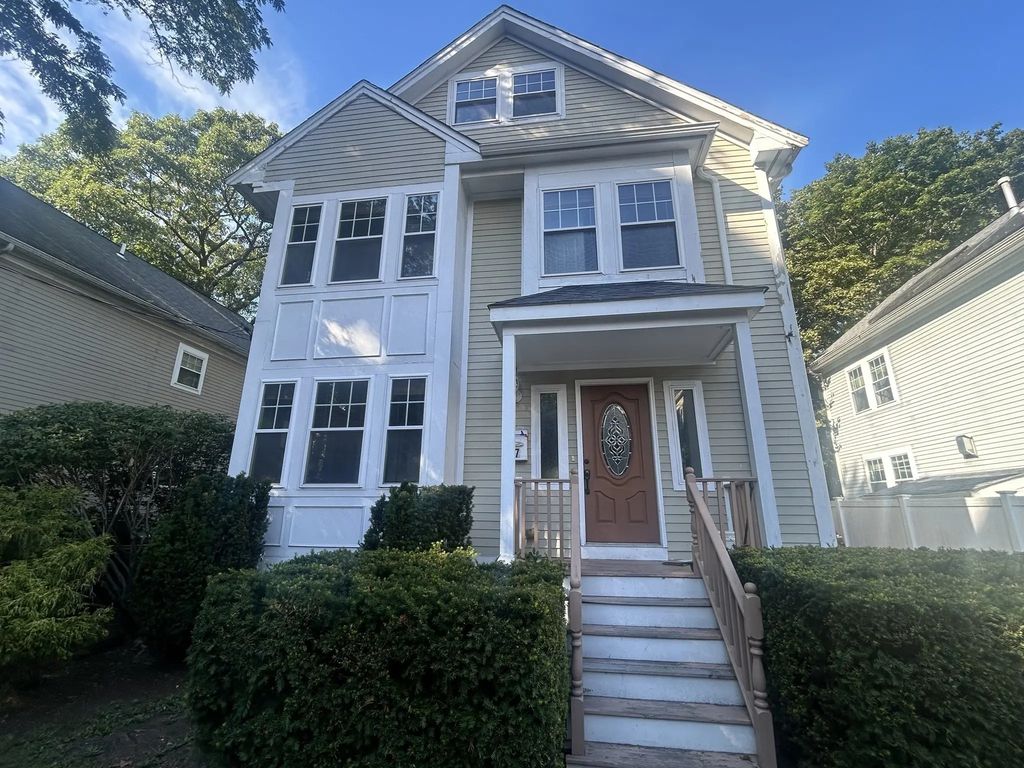 7 Carlford Road, Boston