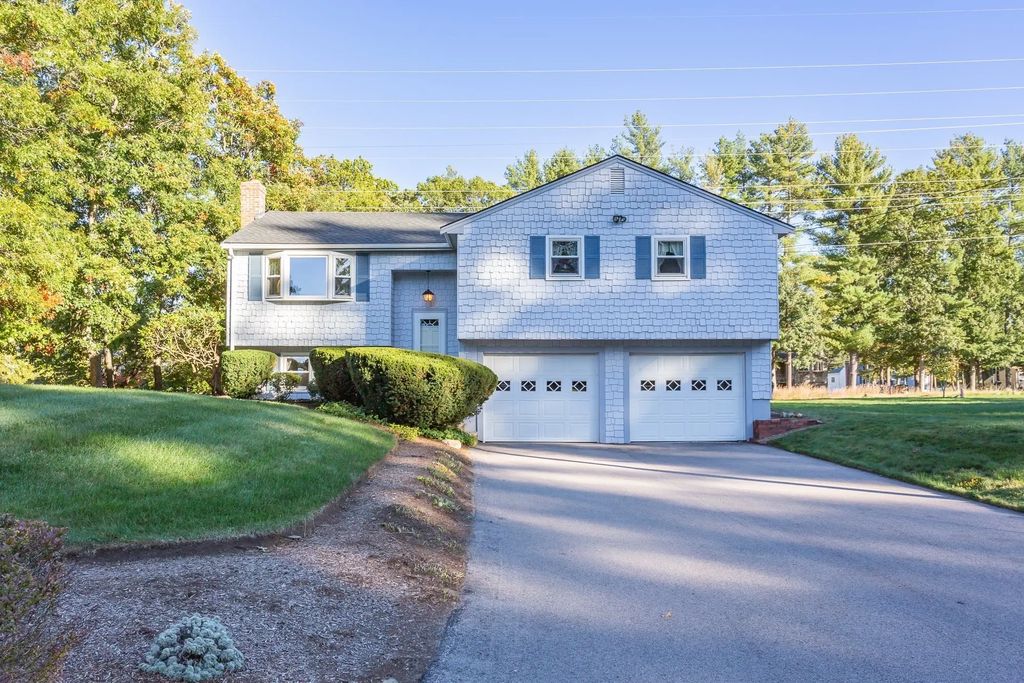 181 Elizabeth Drive, Raynham