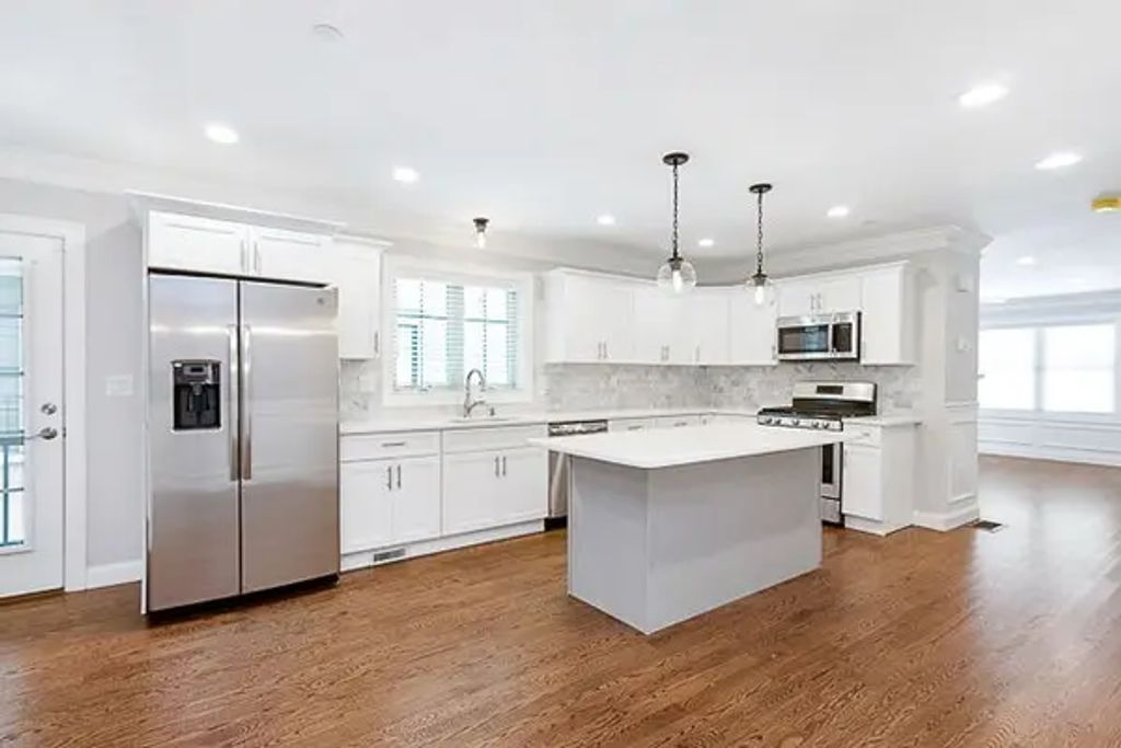 20b Hawthorne #20b, Boston