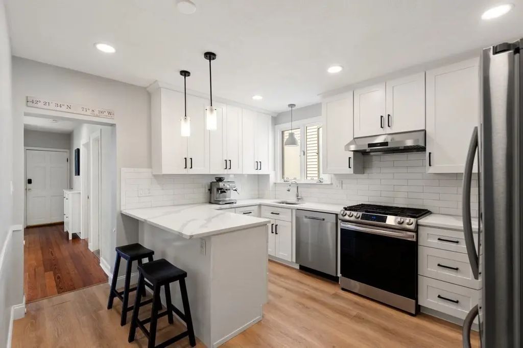 47 Litchfield St #102, Boston