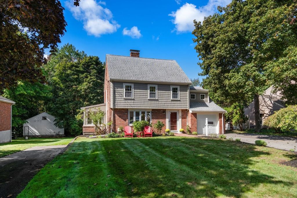 139 Webster St, Needham