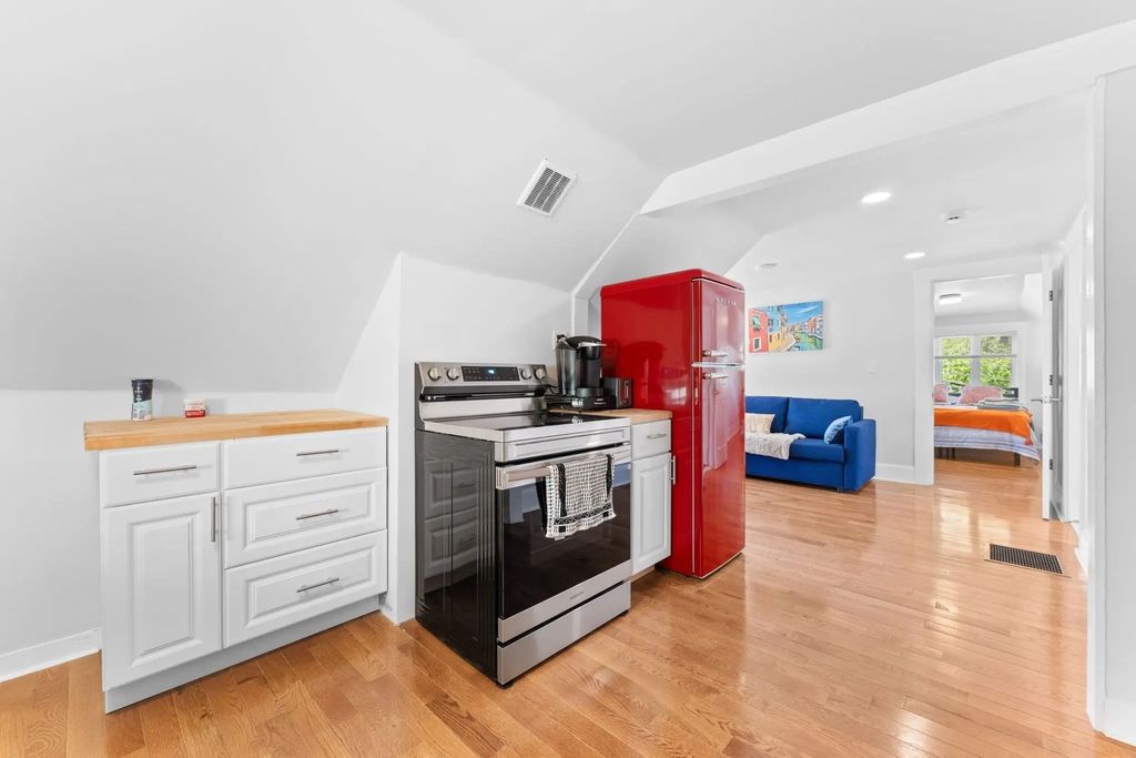 67 Curtis Rd, Revere