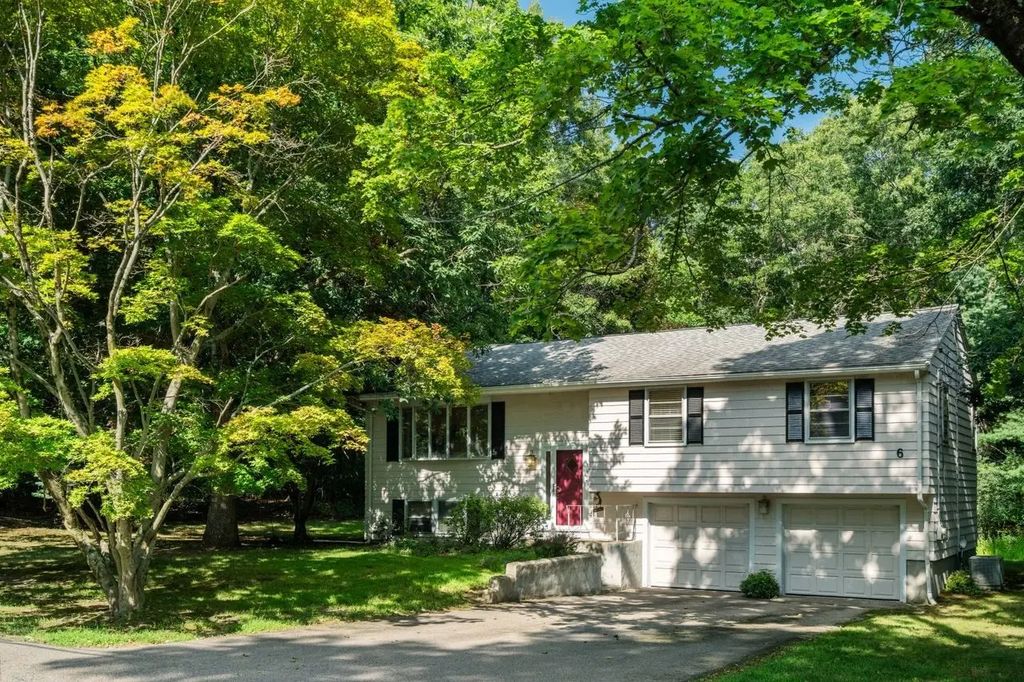 6 Johnson Rd, Sharon