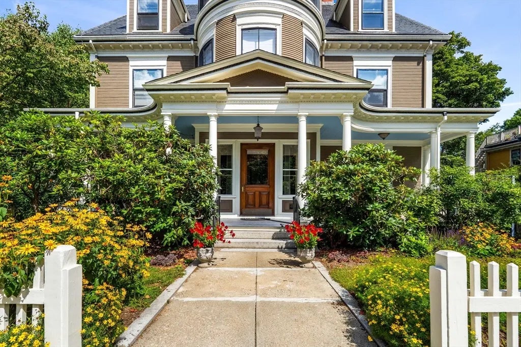 11 Revere St #6, Boston