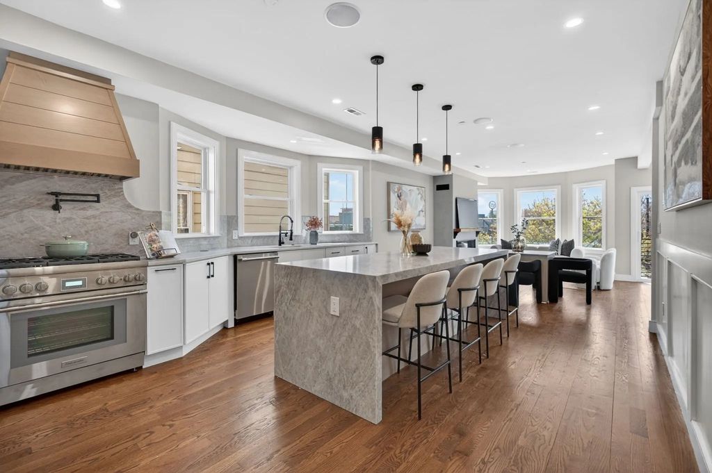 557 Somerville Ave #2, Somerville