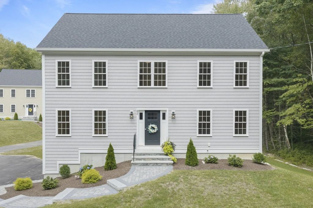 43 Martin Rd, Douglas