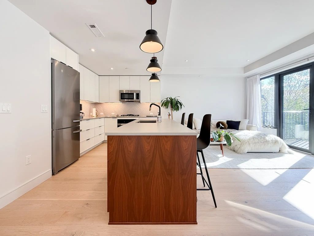 1 Nevins Hill Way #507, Boston