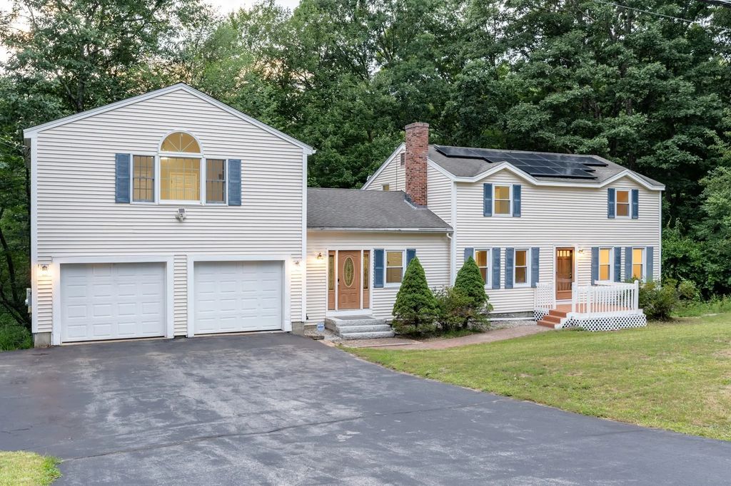88 Forrest Rd, Westford