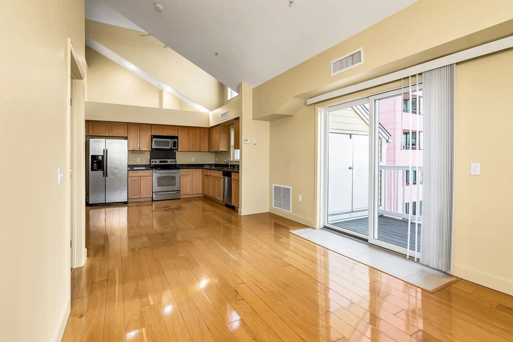 360 Revere Beach Blvd #408, Revere