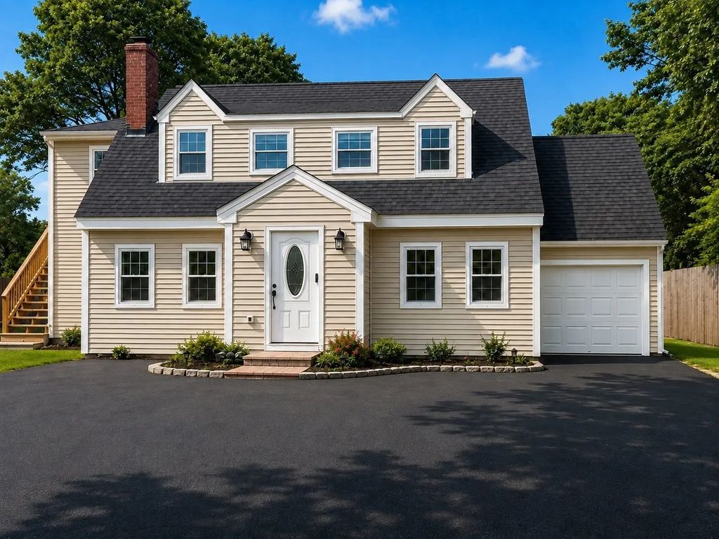385 Bearses Way, Barnstable
