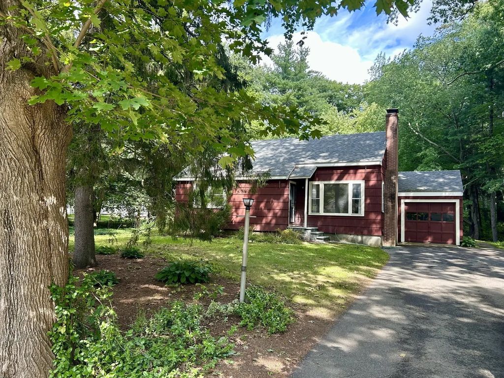 272 Laws Brook Rd, Concord