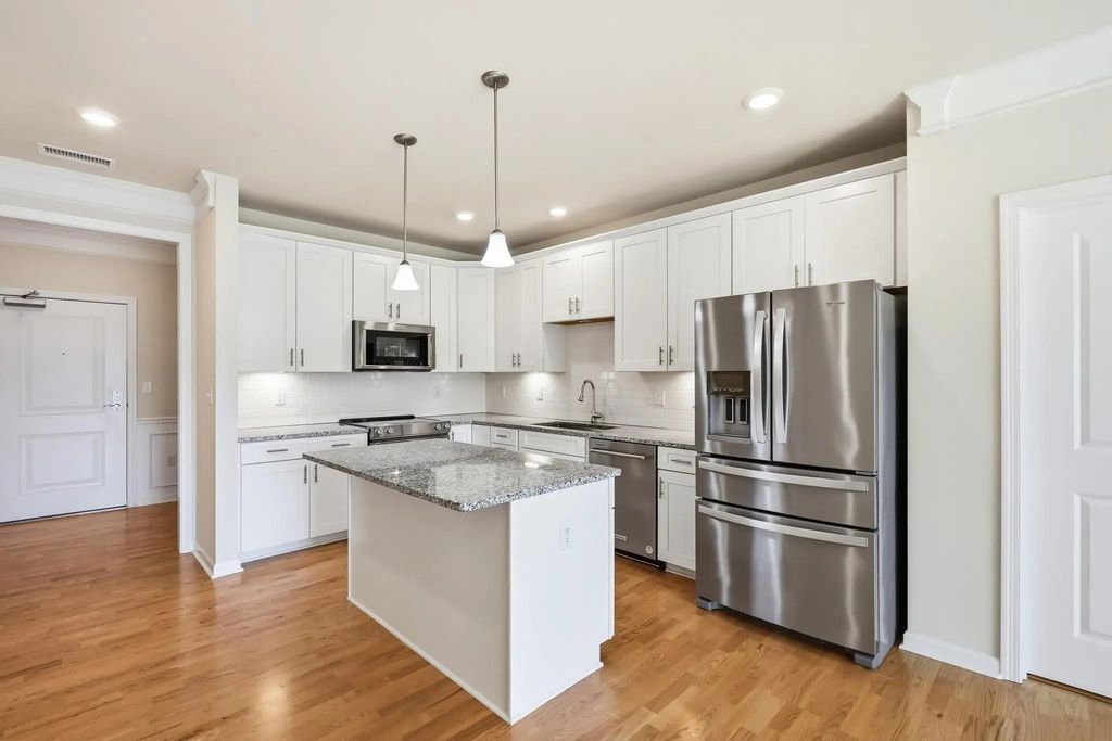 6 Overlook Dr #408, Andover