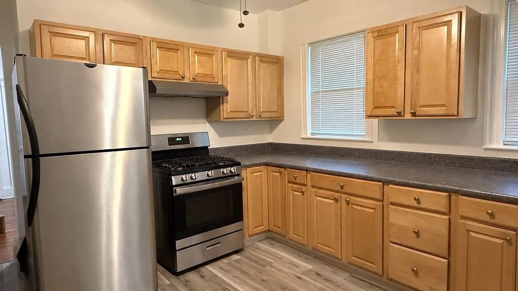 146 Fellsway West #146, Medford