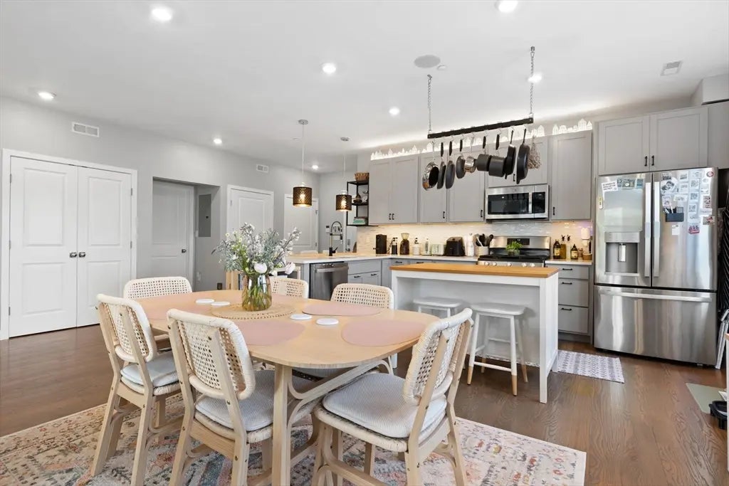 10 Ruthven Park #u2, Boston