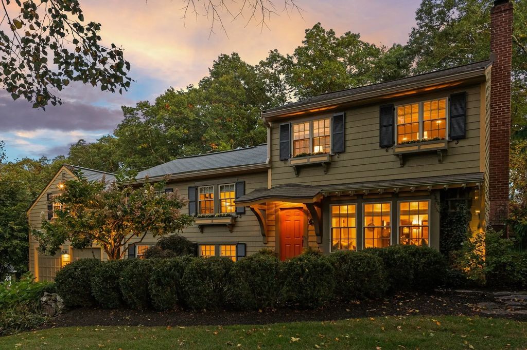 62 Martin Rd, Concord