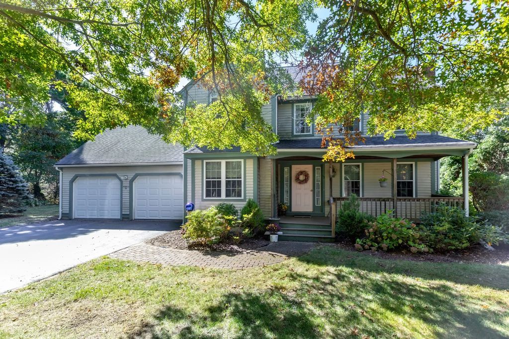 12 Wildwood Rd, Plymouth