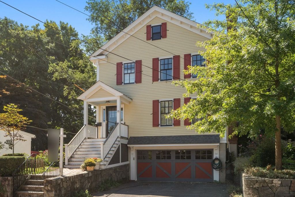 75 Seaverns Ave, Boston