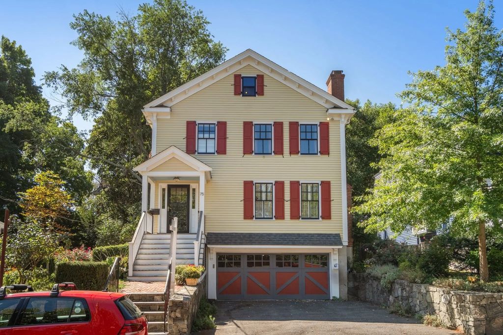 75 Seaverns Ave, Boston