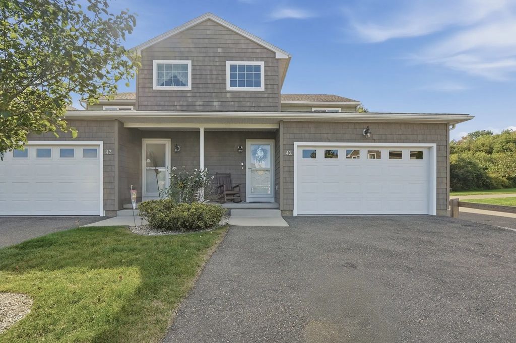 353 Fuller St #42, Ludlow