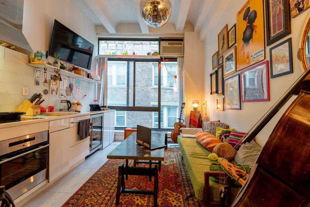 12 Stoneholm St #315, Boston