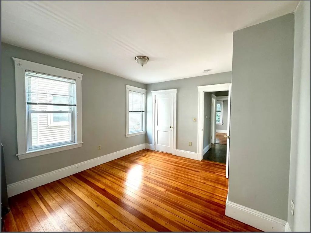 250 Hyde Park Ave #1a, Boston