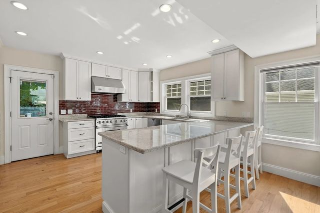 37-39 Beaconsfield Road, Brookline